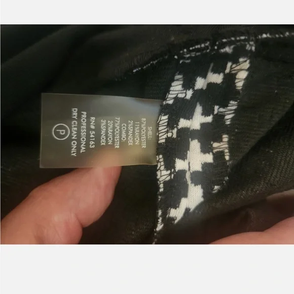 Chic Calvin Klein Houndstooth Sleeveless Dress - Picture 9 of 9